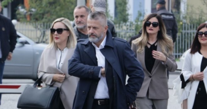 Odgođene završne riječi na suđenju Oriću i Muhiću: Optuženi završio u Hitnoj pomoći