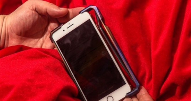 Zaštitna maska za iPhone skuplja od samog telefona: Napravljena od titana i skoro neuništiva