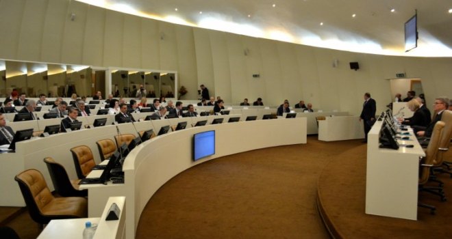 Hitna sjednica Parlamenta BiH o Privremenom izvještaju Evropske komisije