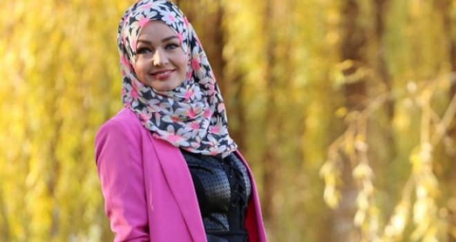 Muhabet sa Razom: S hidžabom sam bila najsretnija djevojčica... Moja kćerka ima 14 godina, nema FB profil, nema mobitel... 