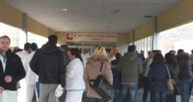 Ne odlaze samo radnici, odlaze i firme: Iz Doma zdravlja u Hadžićima otišlo je šest doktora. To je trećina zaposlenih!