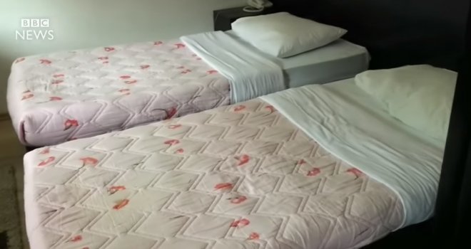  BBC i 'Guardian' o višegradskom hotelu strave: Turisti spavaju na istim krevetima na kojim su žene silovane!