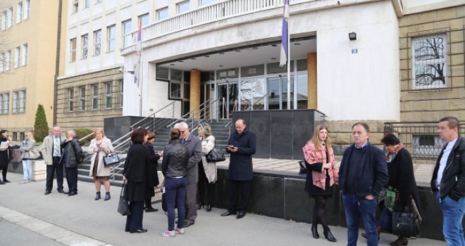 Suđenje u Beogradu za strijeljanje Bošnjaka: Srbija od procesuiranja pravi cirkus