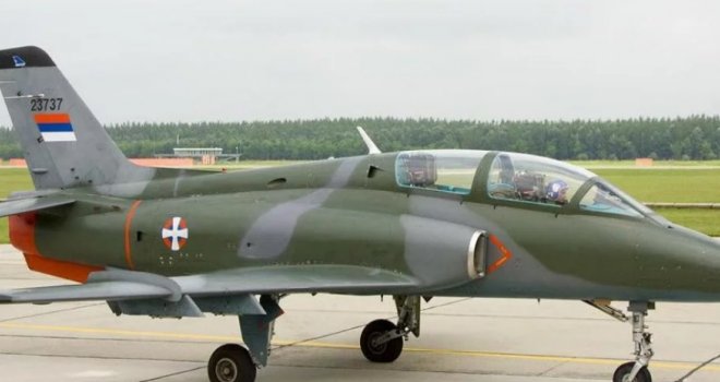 U Srbiji se srušio vojni avion: Jedan pilot poginuo, drugi teško povrijeđen