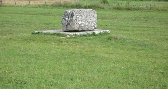 Jedne godine 'odšeta' prema groblju, naredne se vrati na staro mjesto...