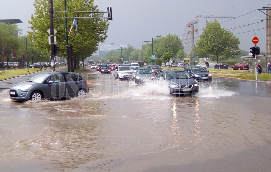 poplava-kod-rtv-doma-alipasino-kisa