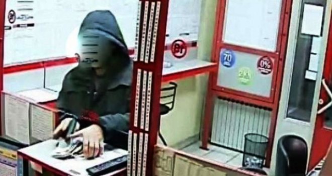 Policija nakon devet godina rasvijetlila pljačku kladionice: S maskom na glavi od radnice oteo kovertu s novcem