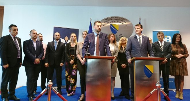 Nezavisni blok i Narod i pravda potpisali sporazum o saradnji: Konaković - 'Mi nismo kao SDA, SDP, SBB i drugi koji...'