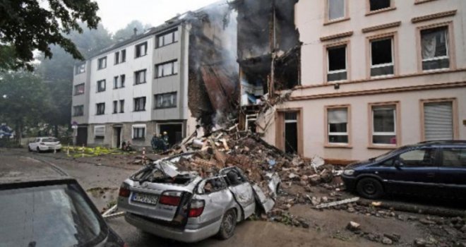 Snažna eksplozija u zgradi u Wuppertalu, najmanje 25 povrijeđenih