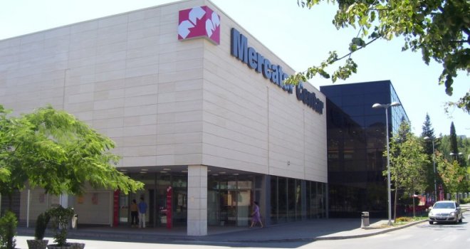 Drama u 'Mercatoru': Spriječena pljačka tržnog centra, provalnici i zaštitari pucali