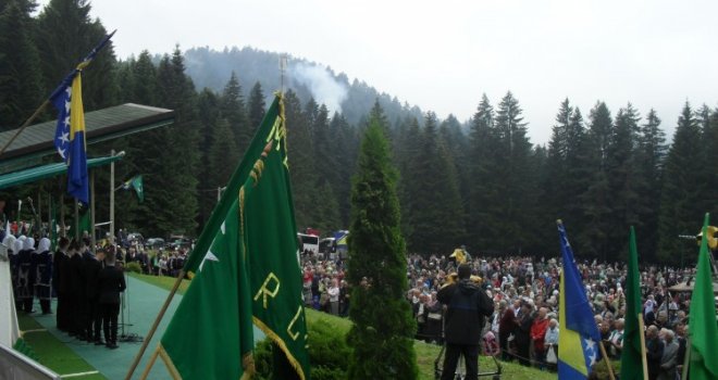 Husein ef. Kavazović u Pruscu: Došli smo na naš bosanski duhovni sabor, pred Ajvaz-dedinu stijenu...