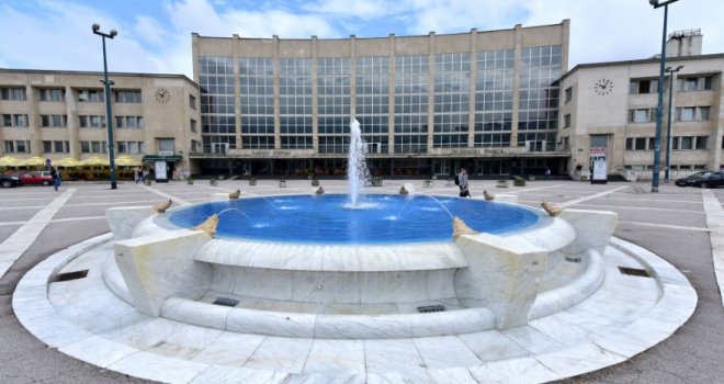 Osvježenje za grad: Obnovljena fontana na Željezničkoj stanici u Sarajevu