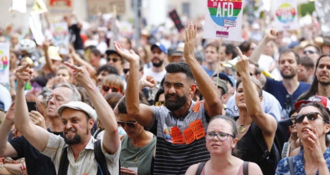 Masovni prosvjedi u Muenchenu protiv skretanja društva udesno: 'Zajednički protiv politike širenja straha'