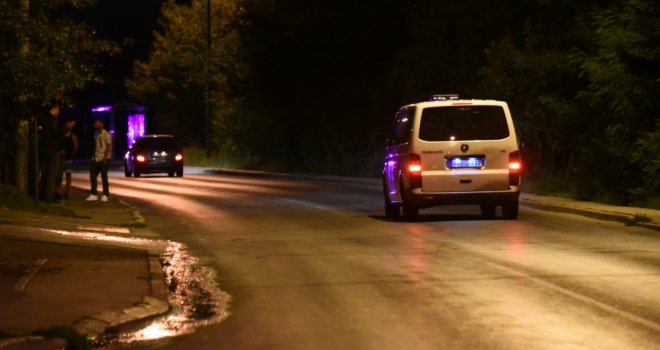 Automobilom udario trogodišnjaka, opsovao i pobjegao: Dječak prebačen na KCUS, policija traga za počiniocem