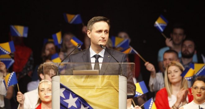 SDP tvrdi: Denis Bećirović pobjeđuje sa 300 000 glasova u BiH!?!