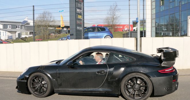 U BiH uvezen 'Porsche' koji košta kao čitavo bogatsvo: Ko je iskeširao preko pola miliona maraka za bijesni automobil?