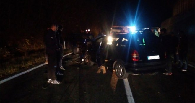 Teška saobraćajna nesreća kod Konjica, povrijeđene tri osobe