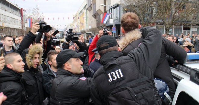 Sukob građana i policije: Draško Stanivuković ponovo uhapšen!