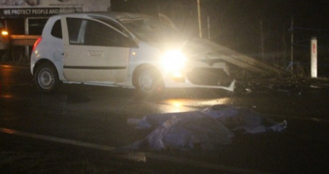 Stravični prizori na magistralnom putu M-17: Poginuli mladić i djevojka dok su prelazili cestu