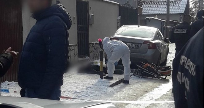 Nije on bio meta: Muškarac u Beogradu izrešetan dok je vadio dječija kolica iz auta
