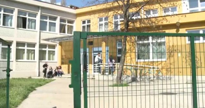 Incident u Tuzli: Profesor napao i povrijedio direktoricu i pedagogicu škole