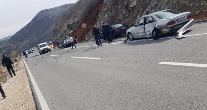 U saobraćajnoj nesreći na Žovnici jedna osoba poginula