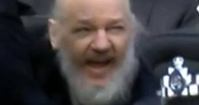 Efektivno mučenje do smrti: Juliane Assange umrijet će u zatvoru od posljedica brutalne psihičke torture