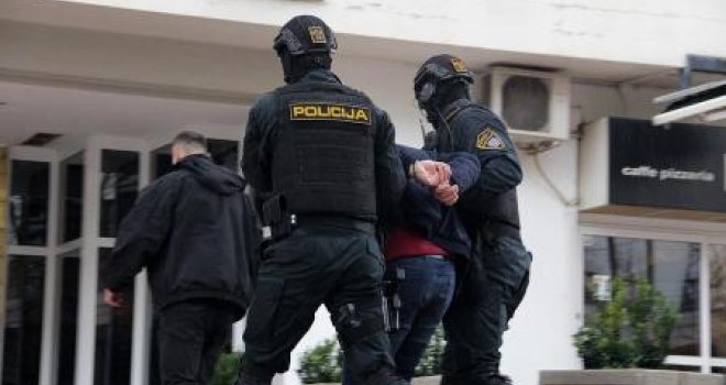 Velika akcija protiv dilera u Sarajevu, uhapšeno sedam osoba