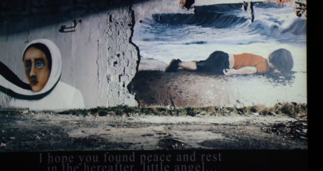 Pozivam se na Kur'an u čije ime ovi tamo ratnički pustoše: Tvojom smrću, dragi Ajlane, ti zlotvori su vascijeli ljudski rod pobili!