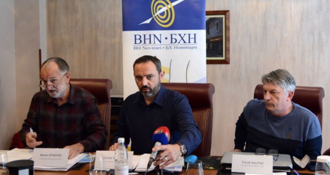 Ne traže novinari da budu službene osobe, već da se napad na njih tretira kao napad na službenu osobu! 