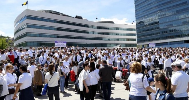 U FBiH će danas 4.500 ljekara i stomatologa održati štrajk upozorenja