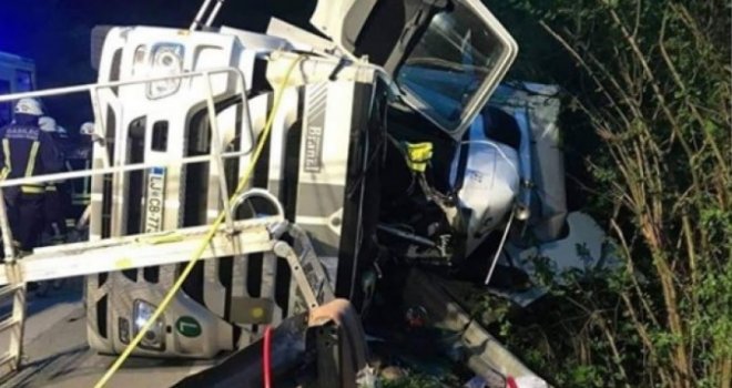 Poznat identitet nesretnog 25- godišnjaka iz BiH koji je poginuo sletivši kamionom s ceste u Sloveniji