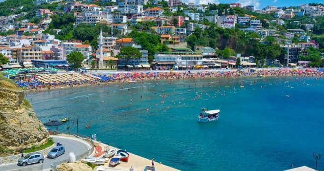 Gdje je u Crnoj Gori najbolje za kupanje ove godine: Ako planirate odmor na crnogorskoj rivijeri, pročitajte...
