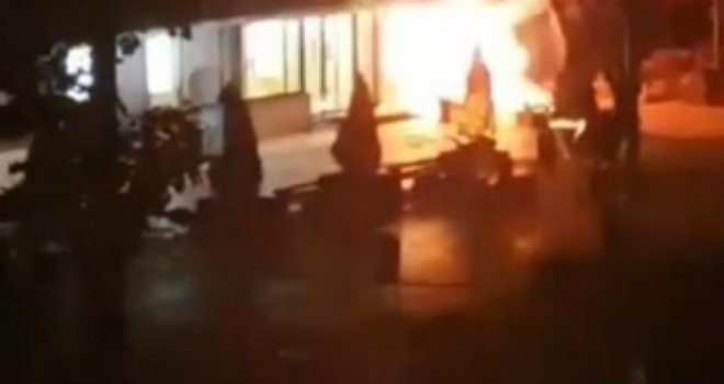 Potpuno uništen objekat: Izgorjela kladionica na Ciglanama