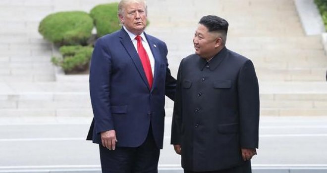 Trump prvi predsjednik SAD-a na tlu Sjeverne Koreje: 'Sviđamo se jedan drugom od prvog dana, veže nas prijateljstvo'