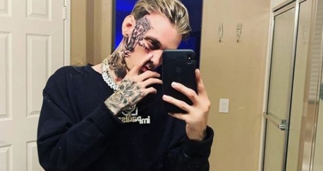 Umro je Aaron Carter, američki pjevač koji je na ruci imao tetovirane granice BiH