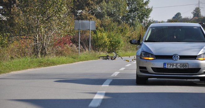 Sveštenik koji se zalagao za porez na neženje 'golfom' udario djevojčicu