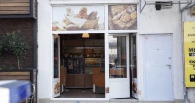 Horor u pekari: Ahmu ostavila ljubavnica, on joj došao na posao, pucao u nju pa sebi u glavu!