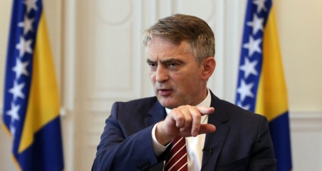 Komšić je ljut: Zbog alarmantnih izjava Emanuela Macrona u kabinet poziva ambasadora Francuske u Sarajevu
