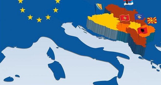 Poznat Macronov 'pakleni' plan proširenja EU, a tiče se i nas: Strožiji uslovi, postepeno udruživanje... 