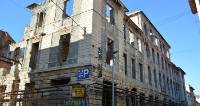 U Mostaru 12 prijava o materijalnoj šteti od potresa: Pucali zidovi i stubišta, oštećeni automobili...