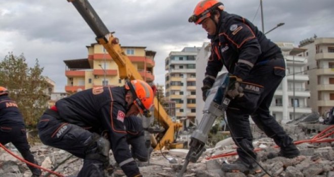 U Albaniji trese od srijede: Novi zemljotres noćas, zasad ima 47 poginulih osoba