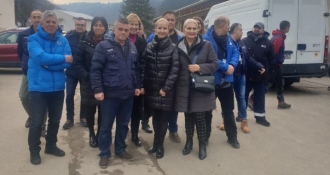 Ponudila pomoć: Sebija Izetbegović će lično vršiti ginekološke preglede u Kampu 'Blažuj'