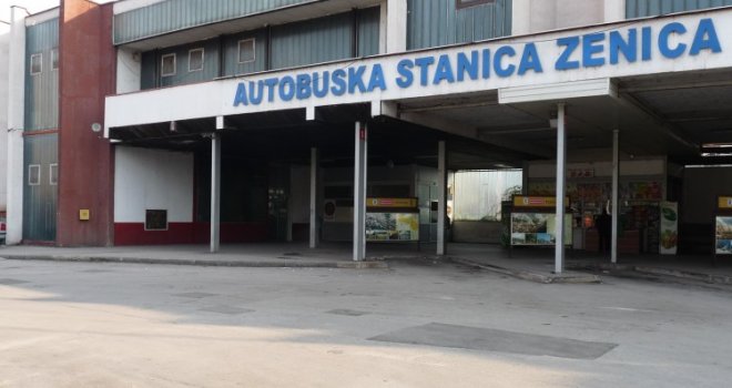 Stali svi autobusi 'Zenicatransa', blokirana Autobuska stanica Zenica: Nemamo s čime raditi, nemamo goriva, nemamo plaća...
