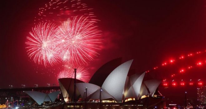 Australija ušla u 2020. godinu: Prizor je bio spektakularan, iskorištene tone vatrometa