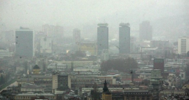 Zagađenje zraka i dalje pravi probleme: Na Međunarodni aerodrom Sarajevo nisu sletjeli ovi avioni