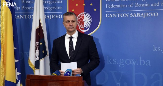 Mirza Čelik se izvinio građanima zbog neisticanja zastave BiH: 'Znači, samo sat vremena prije...'