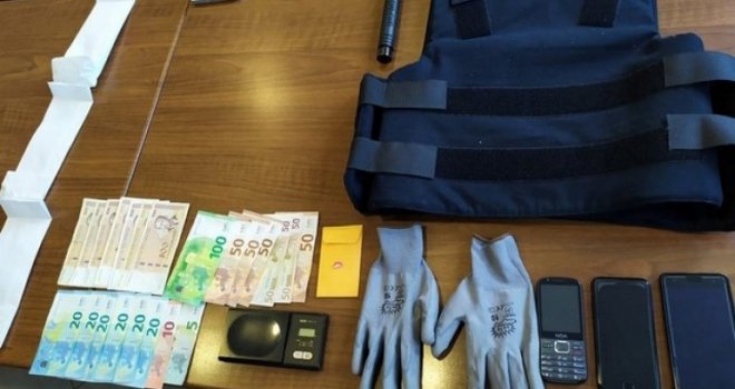 U toku akcija 'Tiket', pretresi na više lokacija