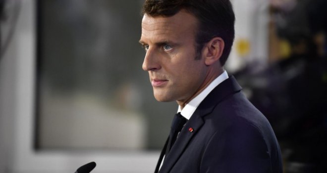 Francuski premijer i svi ministri podnijeli ostavke