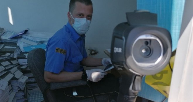 Organizacija 'Pomozi.ba' osigurala 2.000 zaštitnih maski za FUZIP